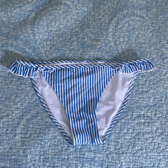 Seersucker bikini - Picture 3 of 4